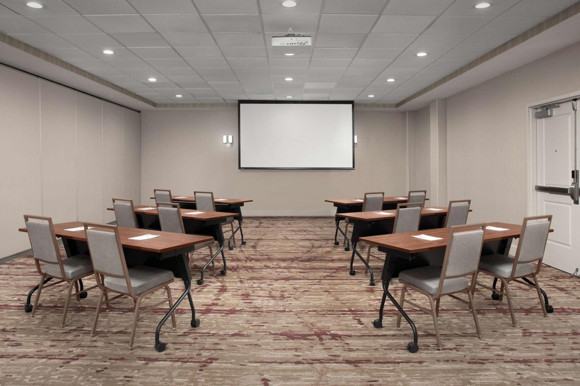 Hilton Garden Inn Philadelphia-Fort Washington Exterior foto