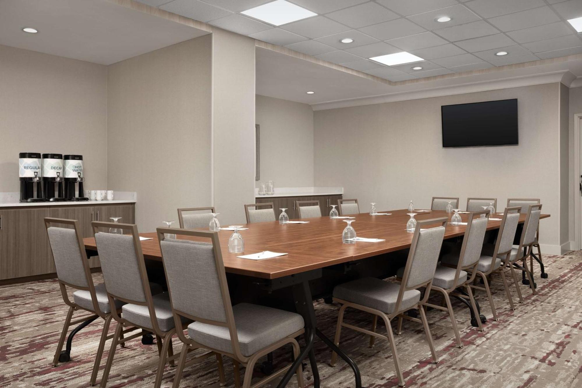 Hilton Garden Inn Philadelphia-Fort Washington Exterior foto