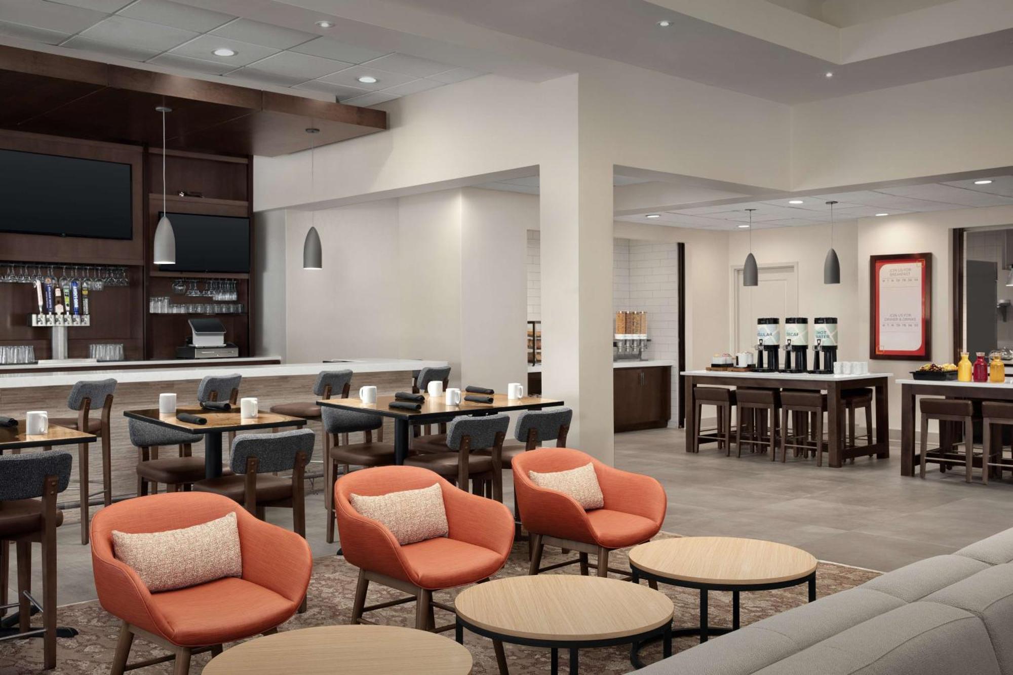 Hilton Garden Inn Philadelphia-Fort Washington Exterior foto